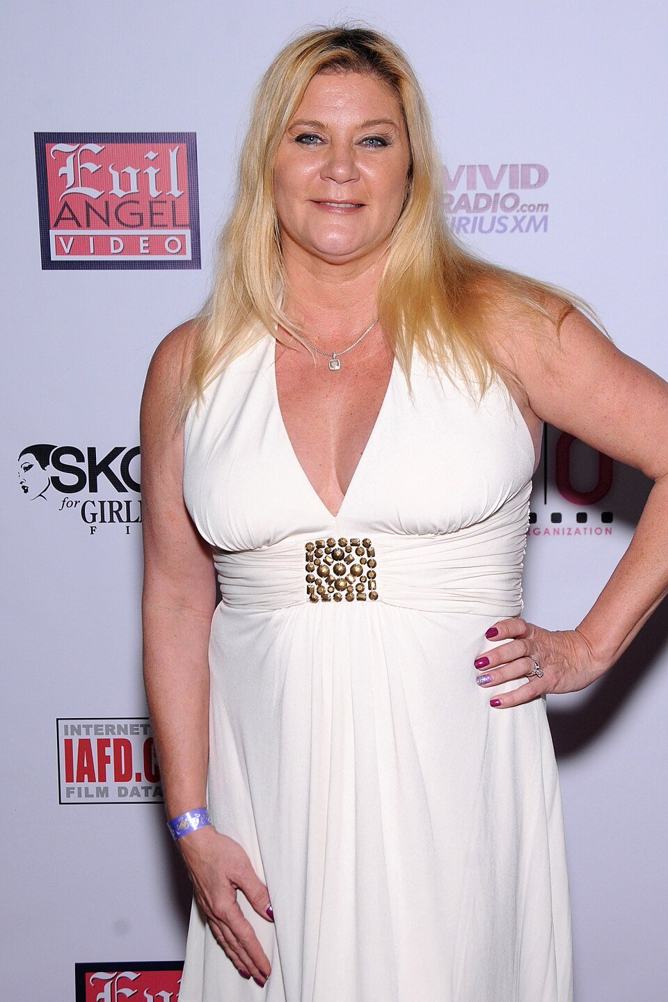 Ginger Lynn — photograph 2 of 3
