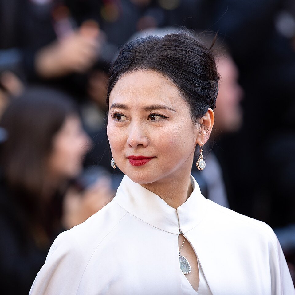 Yvonne Yung Hung — 第 2 張,共 3 張